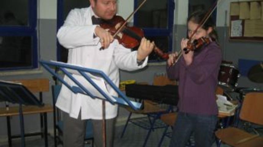 Ordu Bilim Sanat Merkezi, &ccedil;ocukların yeteneklerini keşfetmelerini sağlıyor