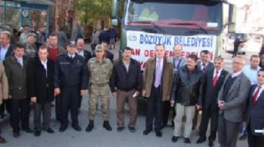 Boz&uuml;y&uuml;k'ten Van'a yardım