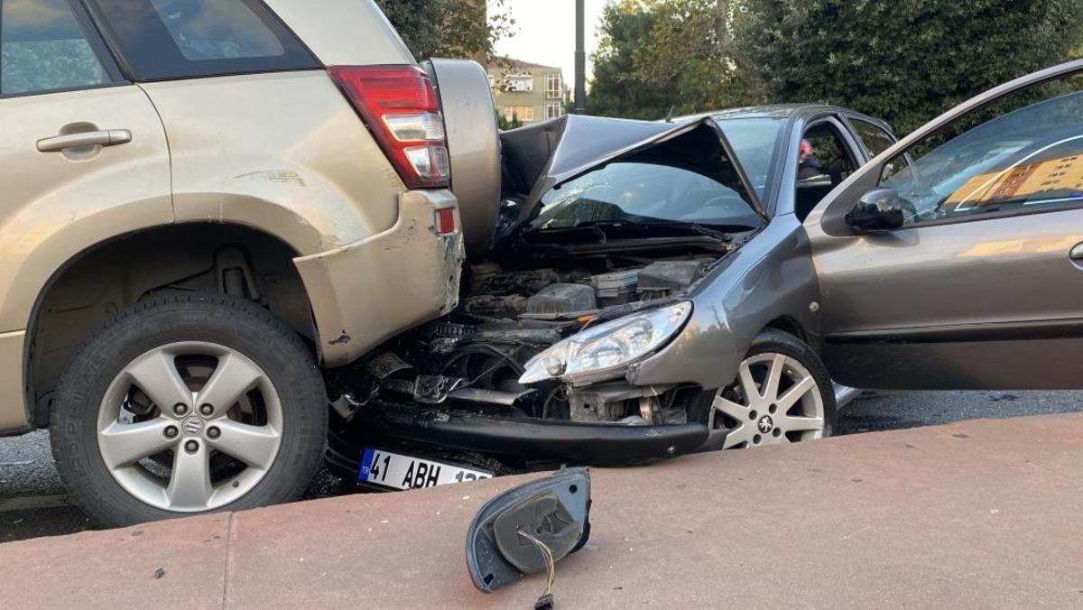 Beşiktaş ta zincirleme kaza: 2 yaralı 1