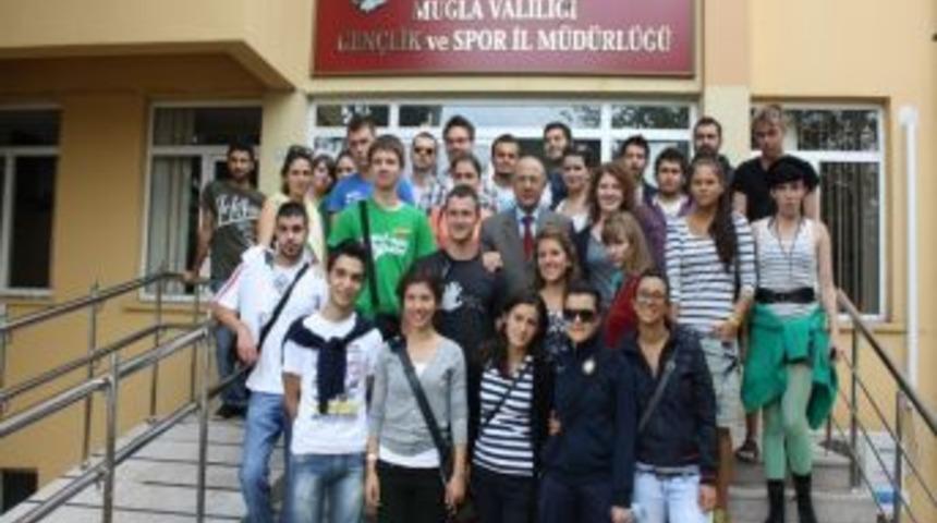 Muğla Gen&ccedil;lik Merkezi uluslararası projeler &uuml;retiyor