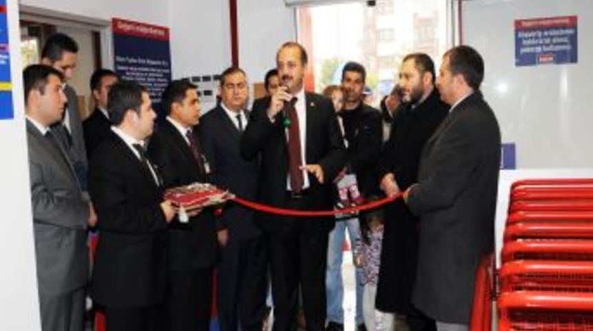 Mamak'ta alışveriş merkezi zincirine bir yenisi eklendi