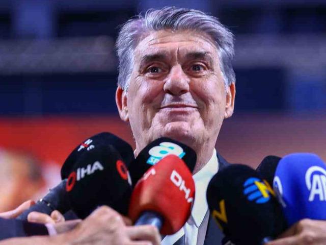 Serdal Adalı: "&Ouml;n&uuml;m&uuml;zde &ccedil;ok daha başarılı, &ouml;n&uuml; a&ccedil;ık bir Beşiktaş var"