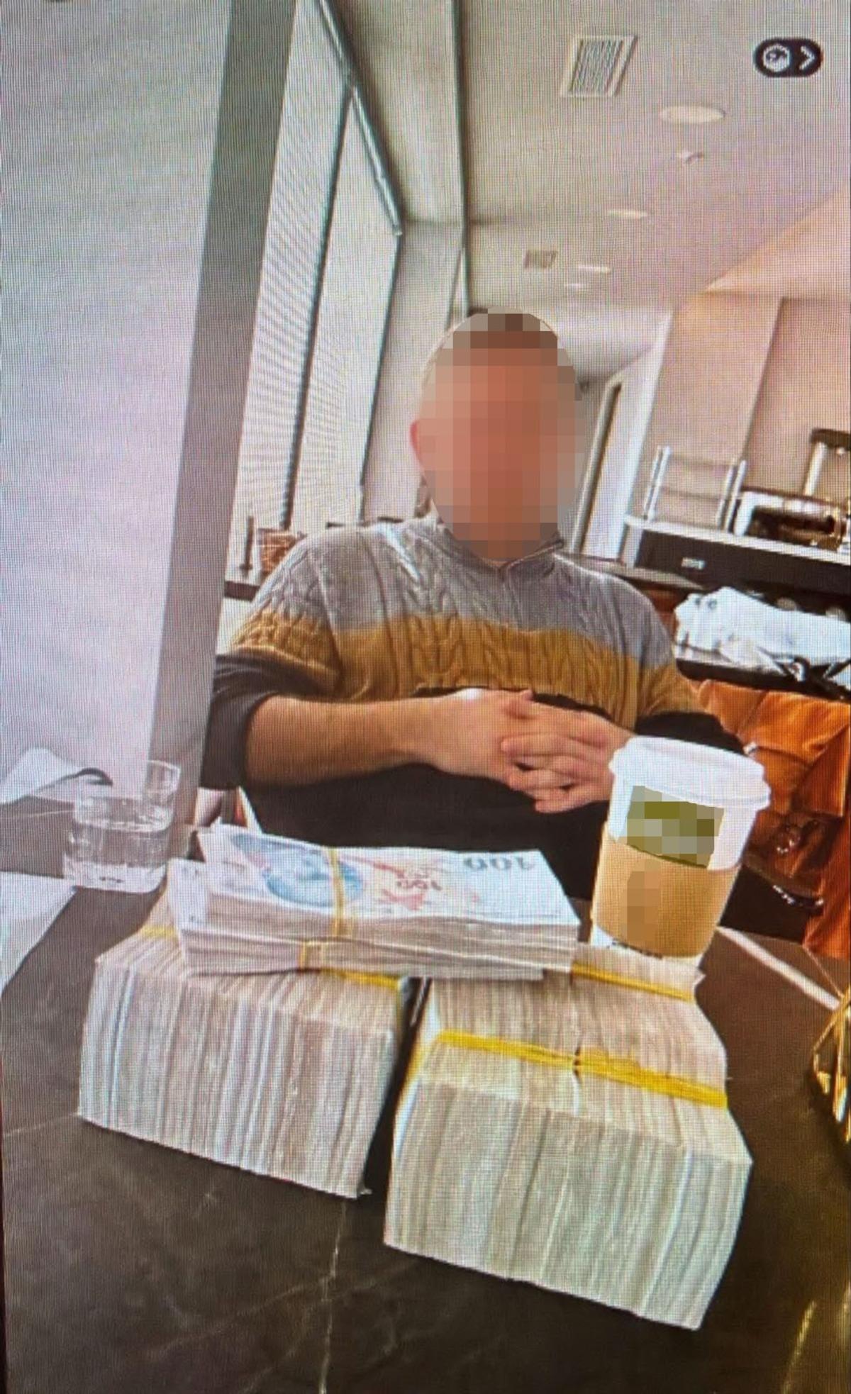 Yargıda r&uuml;şvet soruşturması: Eski hakim tutuklandı, 2 yargı mensubu hakkında yakalama kararı &ccedil;ıktı 2