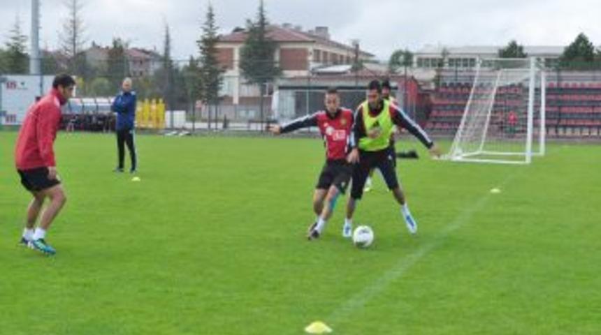 Eskişehirspor teknik Direkt&ouml;r&uuml; Skibbe: Ordu&rsquo;ya puan almak i&ccedil;in gidiyoruz