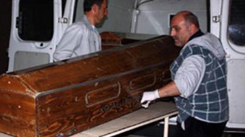 Başsız erkek cesedi bulundu