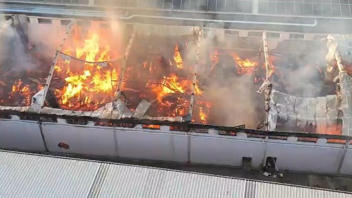Bursa da korkutan yangın! 30 itfaiye ve su tankeri m&uuml;dahale etti 1