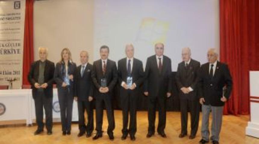 Uluslararası Tarih Sempozyumu İzmir'de başladı