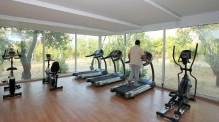 &Ccedil;ankaya'da park manzaralı spor keyfi