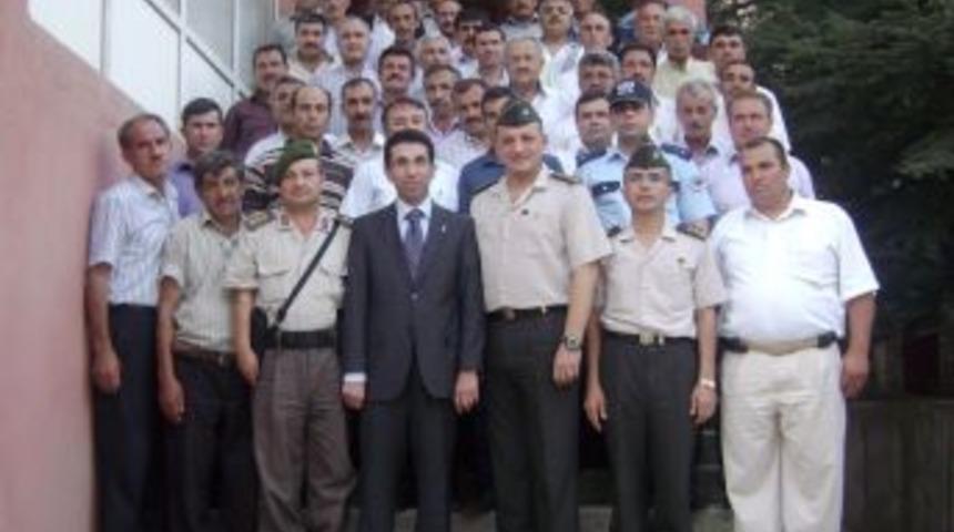 Jandarma, muhtarları bayram &ouml;ncesi hayvan hırsızlığına karşı uyardı