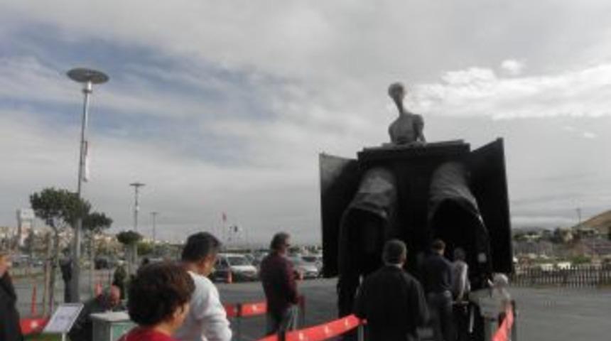 Gezici UFO M&uuml;zesi'ne yoğun ilgi