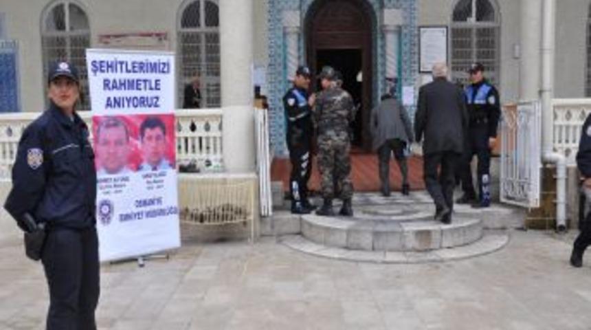 Osmaniye Emniyet M&uuml;d&uuml;rl&uuml;ğ&uuml; şehitler i&ccedil;in mevlit okuttu