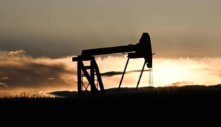 Brent petrol&uuml;n varili 101,37 dolardan işlem g&ouml;r&uuml;yor