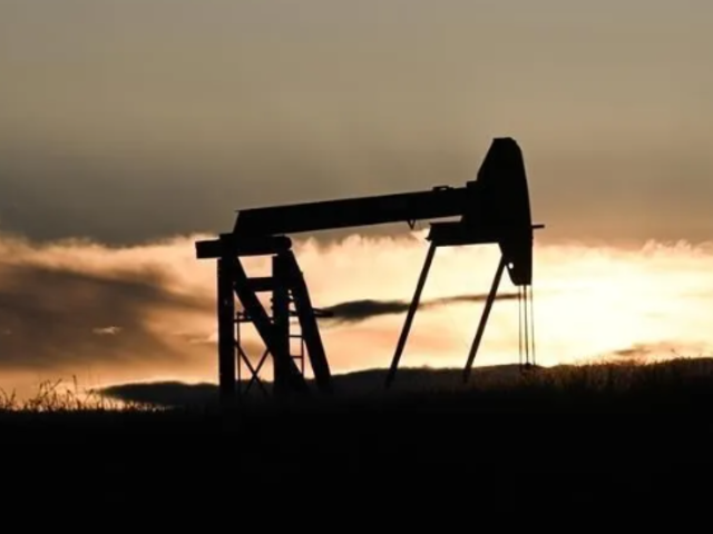 Brent petrol&uuml;n varili 101,37 dolardan işlem g&ouml;r&uuml;yor