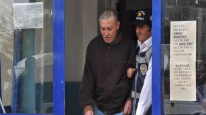 Kiraladığı otomobili borcu karşılığında sattı