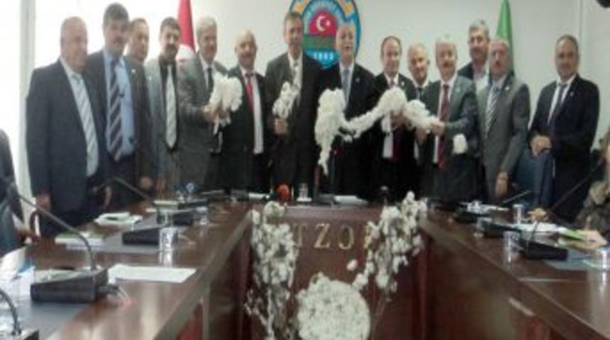 Ziraat&ccedil;iler, afet b&ouml;lgelerindeki &ccedil;ift&ccedil;ilere bor&ccedil; &ouml;telemesi istedi