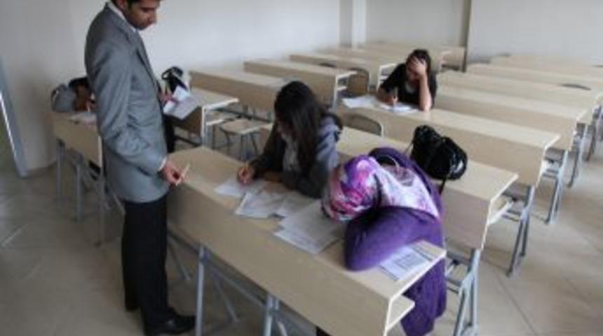 Ağrı İbrahim &Ccedil;e&ccedil;en &Uuml;niversitesi&rsquo;ne ek kontenjan i&ccedil;in 423 &ouml;ğrenci başvurdu