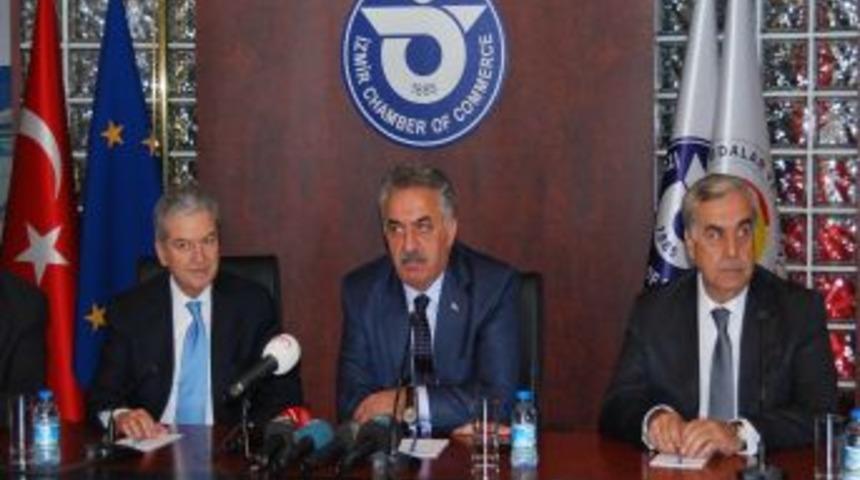 Bakan Yazıcı: İnsani boyutlar, ekonomik boyutların &ouml;n&uuml;ne ge&ccedil;meli