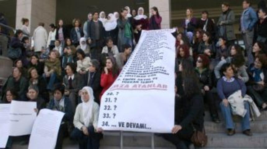 İzmirli kadınlardan N.&Ccedil;. protestosu