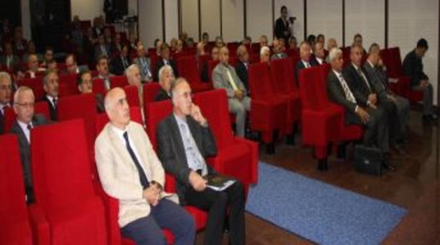 Vali Kızılcık: Yatırımlarda ulaştırma sekt&ouml;r&uuml; birinci sırada