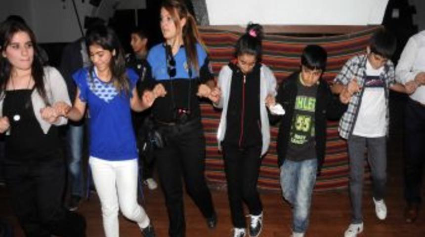 Polis, Diyarbakırlı &ccedil;ocuklara hayatlarındaki ilkleri yaşatıyor