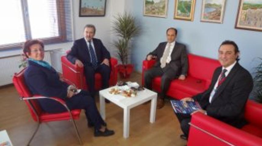 Amerikan K&uuml;lt&uuml;r Derneği Edremit'te dil okulu a&ccedil;tı