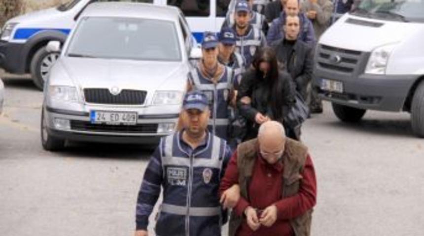 Dolandırıcılık çetesi çökertildi