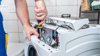 Yetkili servis diye çağırdı, yaşadıklarına inanamadı! Uzmanlar uyardı