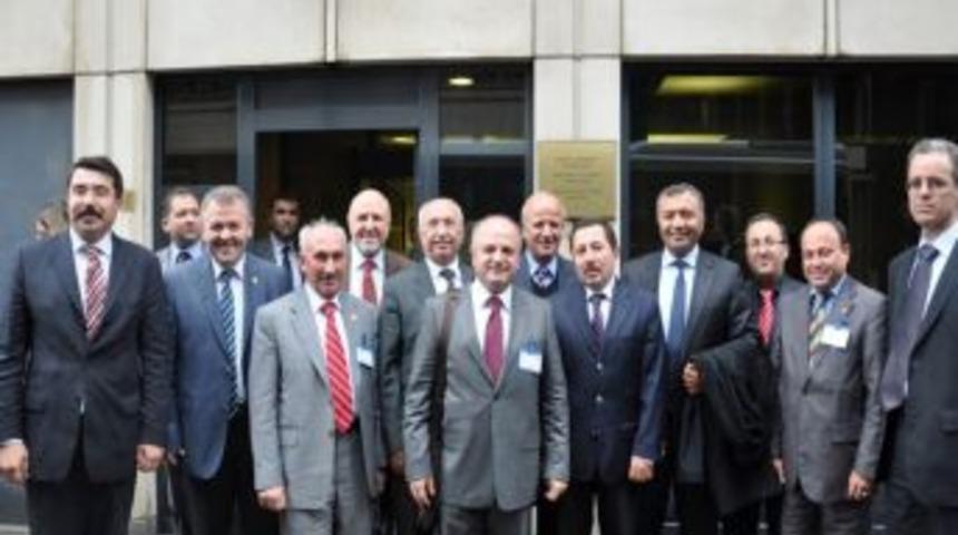 Vali Balkanlıoğlu, Bel&ccedil;ika'daki gurbet&ccedil;ilere yatırım &ccedil;ağrısında bulundu