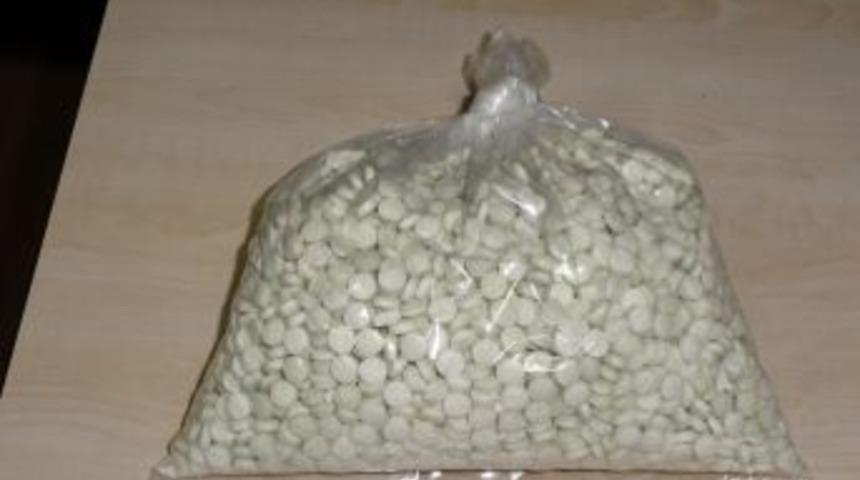 Aranan zanlıyı parmak izi yakalattı