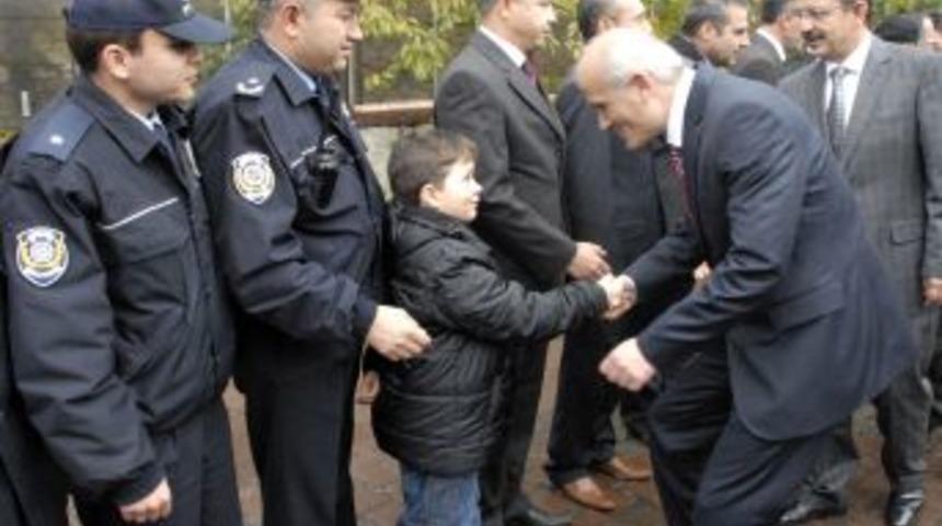 Vali Bilici: Birlik ve beraberliğimiz g&uuml;&ccedil;l&uuml; olduk&ccedil;a kimse bize zarar veremez