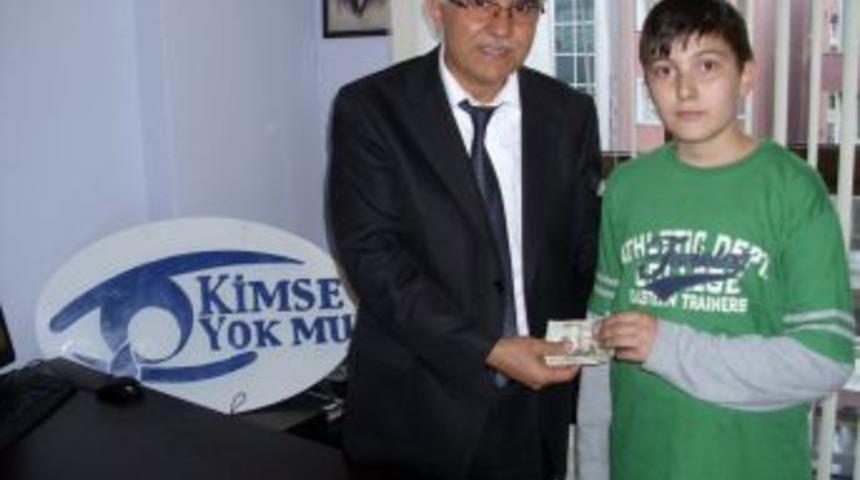 Har&ccedil;lıklarını Somalililere kurban olarak bağışladı