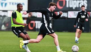 Beşiktaş, Kocaelispor ma&ccedil;ı hazırlıklarını s&uuml;rd&uuml;rd&uuml;