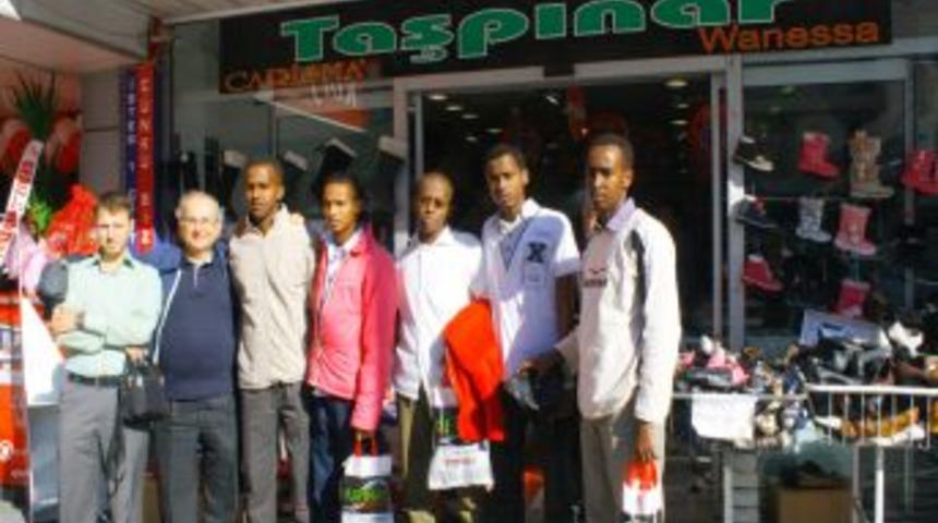 ESAFED, Somalili &ouml;ğrencilere bayram sevinci yaşattı