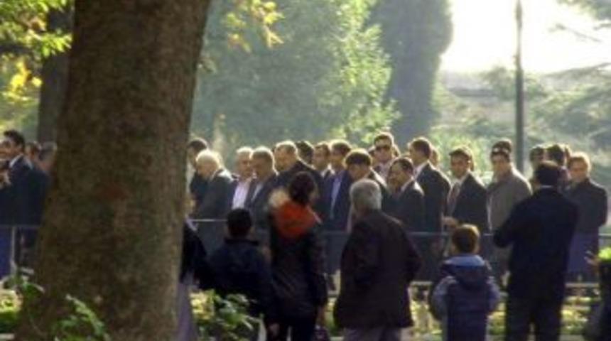 Vatandaşlardan Başbakan Erdoğan&rsquo;a sevgi g&ouml;sterisi