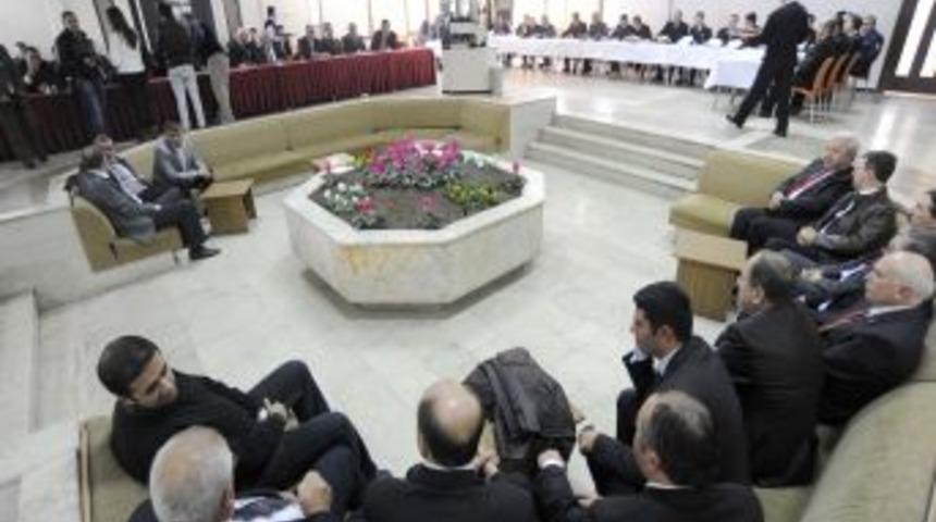 Protokol-halk bayramlaşması ilgi g&ouml;rmedi