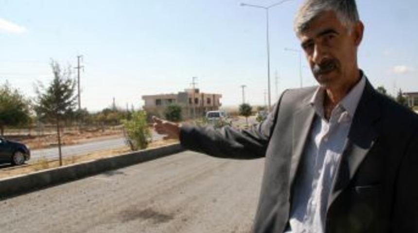 Mahalle halkı 15 g&uuml;nde 3'&uuml; &ouml;ğrenci 7 kişinin yaralandığı yola &uuml;st ge&ccedil;it istiyor