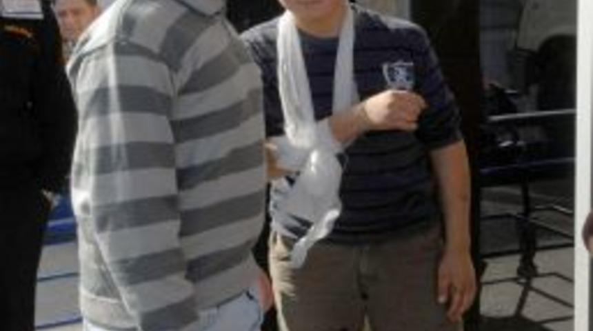 İzmir'de 64 acemi kasap kendini yaraladı