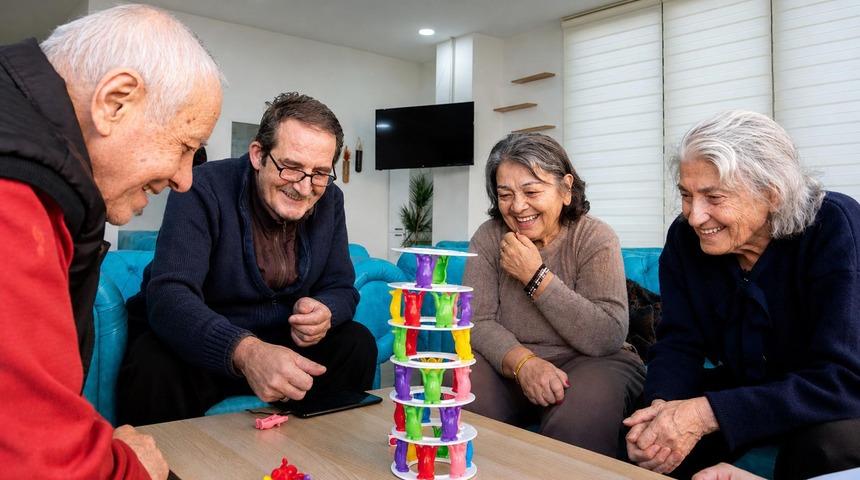 Huzurevi se&ccedil;erken nelere dikkat edilmeli? Profesyonel yaşlı bakımında &ouml;nemli kriterler
