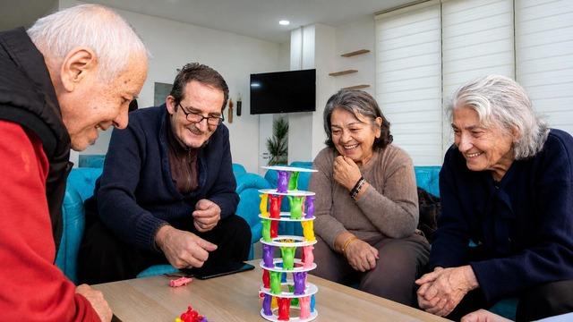 Huzurevi seçerken nelere dikkat edilmeli? Profesyonel yaşlı bakımında önemli kriterler
