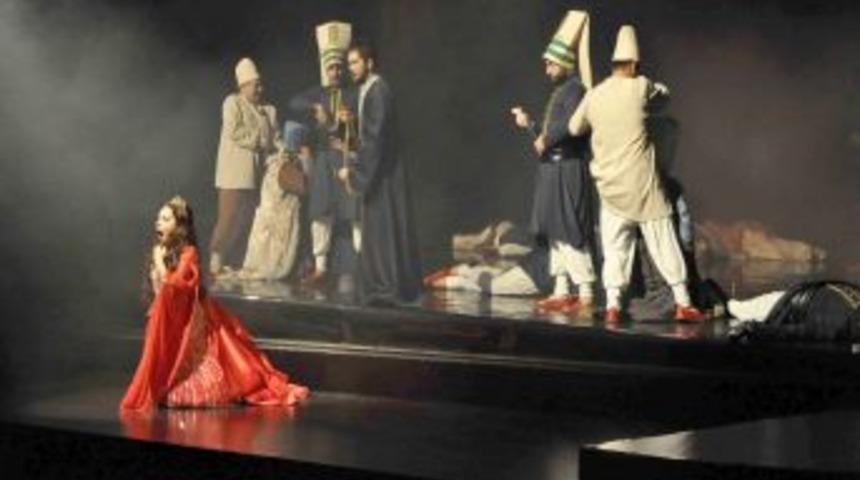 K&uuml;lt&uuml;r sanat g&uuml;nleri il&ccedil;elere renk katıyor