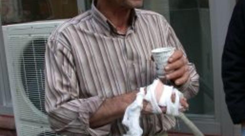 Kurban yerine kendilerini kesen 23 kişi hastanelik oldu