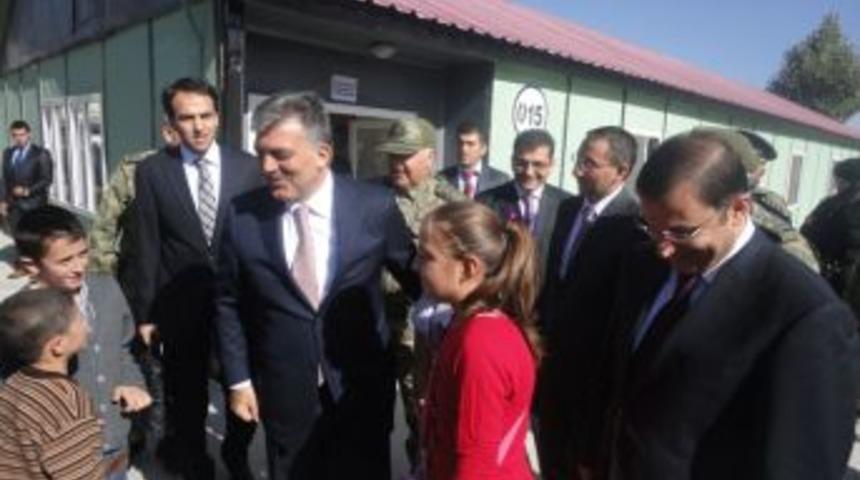 Cumhurbaşkanı G&uuml;l, Y&uuml;ksekova'da