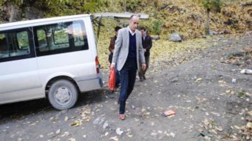 Kimse Yok mu, TİM ve FEM, Hakkari‘de muhtaçlara kurban eti dağıttı