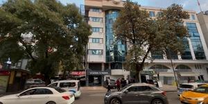 Yer: Ankara! Otelin 6. katından otomobilin &uuml;st&uuml;ne d&uuml;şt&uuml;