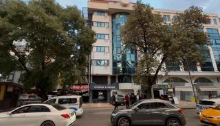 Yer: Ankara! Otelin 6. katından otomobilin &uuml;st&uuml;ne d&uuml;şen kadın ağır yaralandı