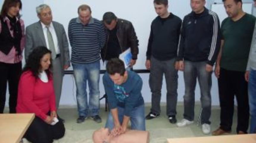 Emniyet &ccedil;alışanlarına ilk yardım eğitimi