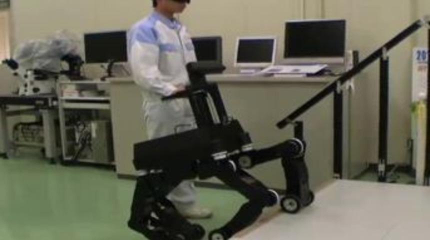 Görme engellilere yardımcı robot köpek geliştirildi