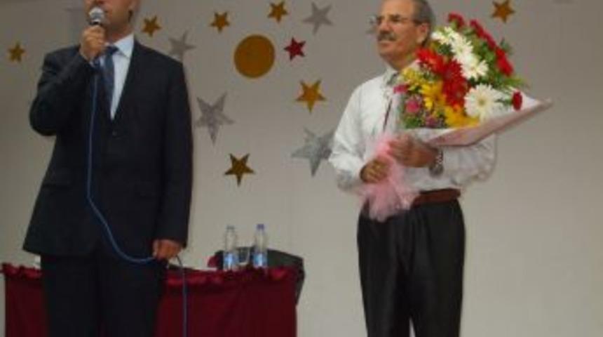 Eğitimci yazar Ertuğrul: Aileler &ccedil;ocuk yetiştirirken &uuml;&ccedil; &ouml;nemli hata yapıyor