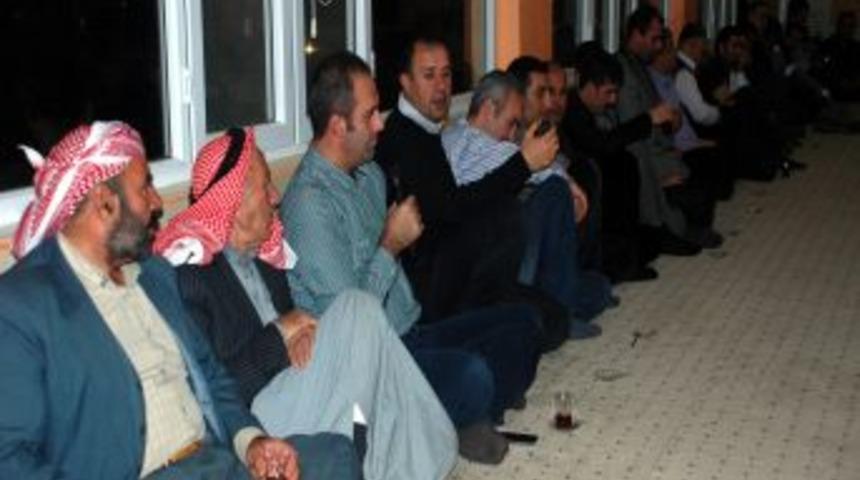 İstanbul'dan gelip Kızıltepe'de 'Kardeşlik K&ouml;pr&uuml;s&uuml;' kurdular