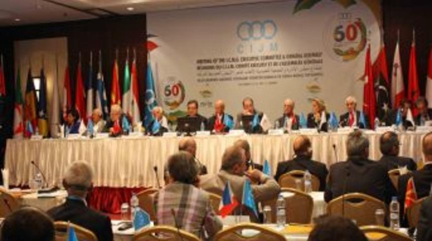 2017 Akdeniz Oyunlarını kazanan İspanyollar sevin&ccedil;ten ağladı